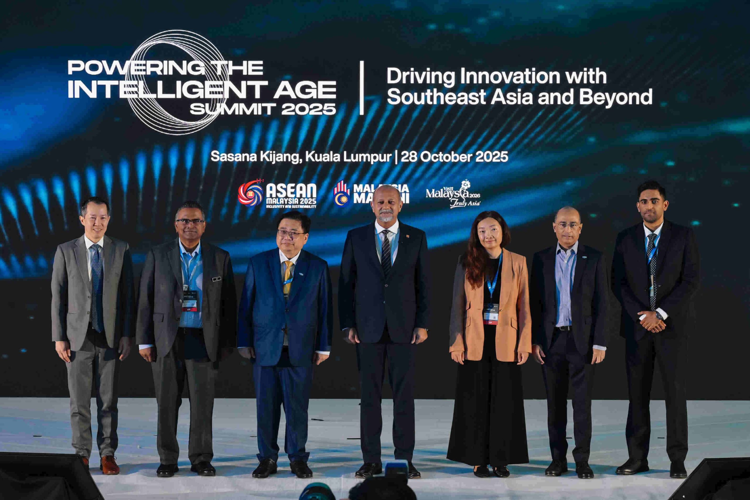 From left: Mike Yeh, Regional Vice President, Corporate External and Legal Affairs, Microsoft Asia; YBrs. Ma Sivanesan A/L Marimuthu, Deputy Secretary General (Digital Development), Ministry of Digital; YBhg. Fabian Bigar, Secretary General, Ministry of Digital; YB Gobind Singh Deo, Minister of Digital Malaysia; Cathy Li, Head of the Centre for AI Excellence and a Member of the Executive Committee at the World Economic Forum; YBrs. Adrian Marcellus, Chief Executive Officer of MyDIGITAL Corporation and Head of the MYCentre4IR; Shaun Adams, Community Lead for Regional and Global Cooperation, Asia-Pacific at the World Economic Forum, at Sasana Kijang Kuala Lumpur for the Powering the Intelligent Age Summit: Driving Innovation with Southeast Asia and Beyond.